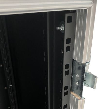 Flight Rack 22u Spider 22u Rackmount Flight Case On Castors